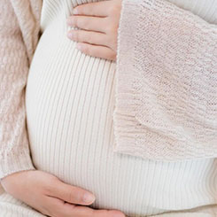 此前外界盛传 ♑Open💲AI 🛣对英伟💭达的 AI 芯片🇨🇺